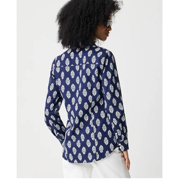 J.Crew The Perfect Button Down Poplin Long Sleeve Shirt Women’s Size 6 Navy Blue - Picture 3 of 12